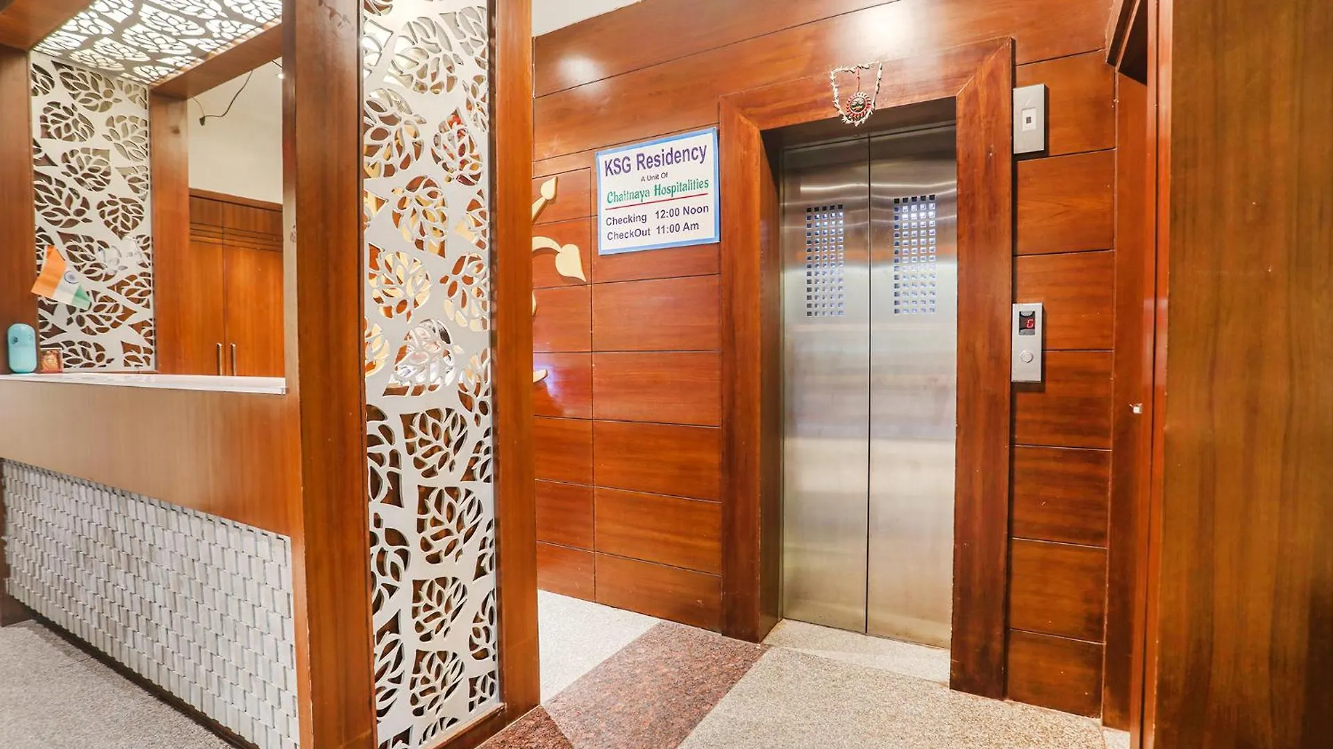 Hotel Fabhotel Ksg Residency Varanasi
